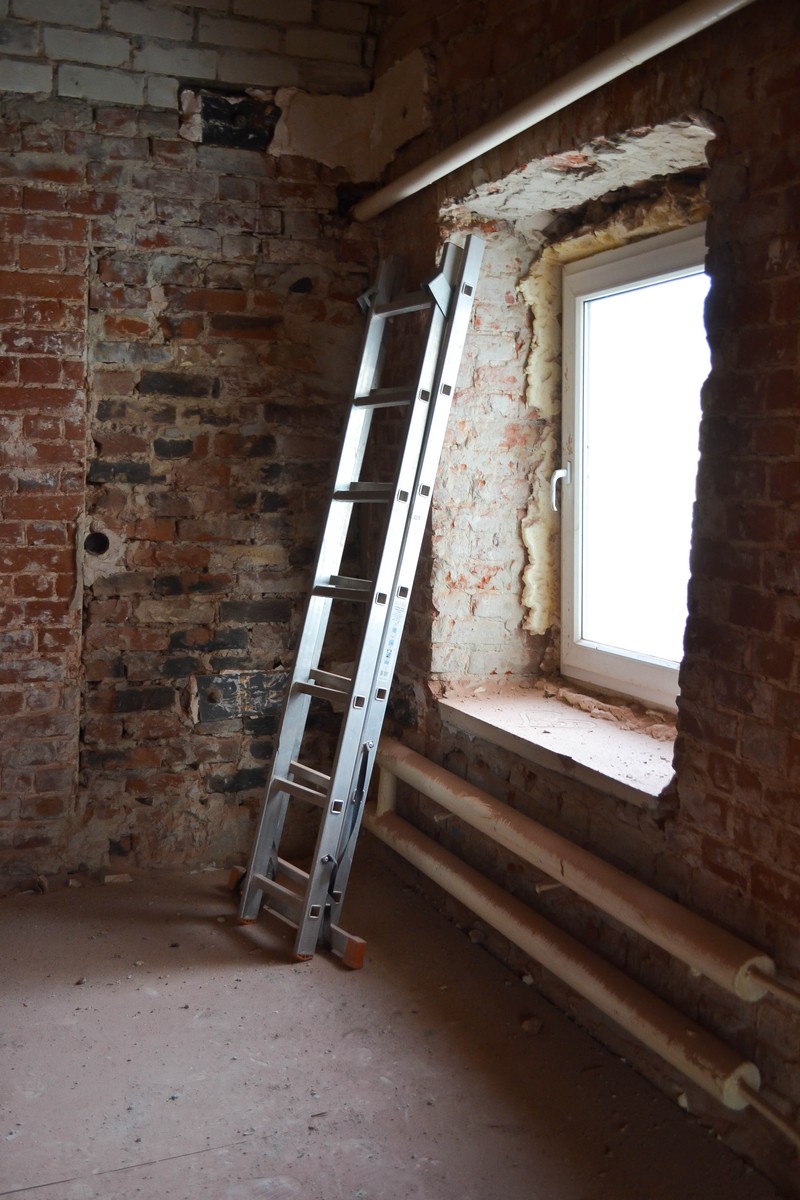 Анастасия Вавилова, организатор той самой скандальной выставки «OUT. Наружу», планирует открыть в нашем городе центр современного искусства. Когда, где и какие работы там будут выставляться, об этом мы и поговорили