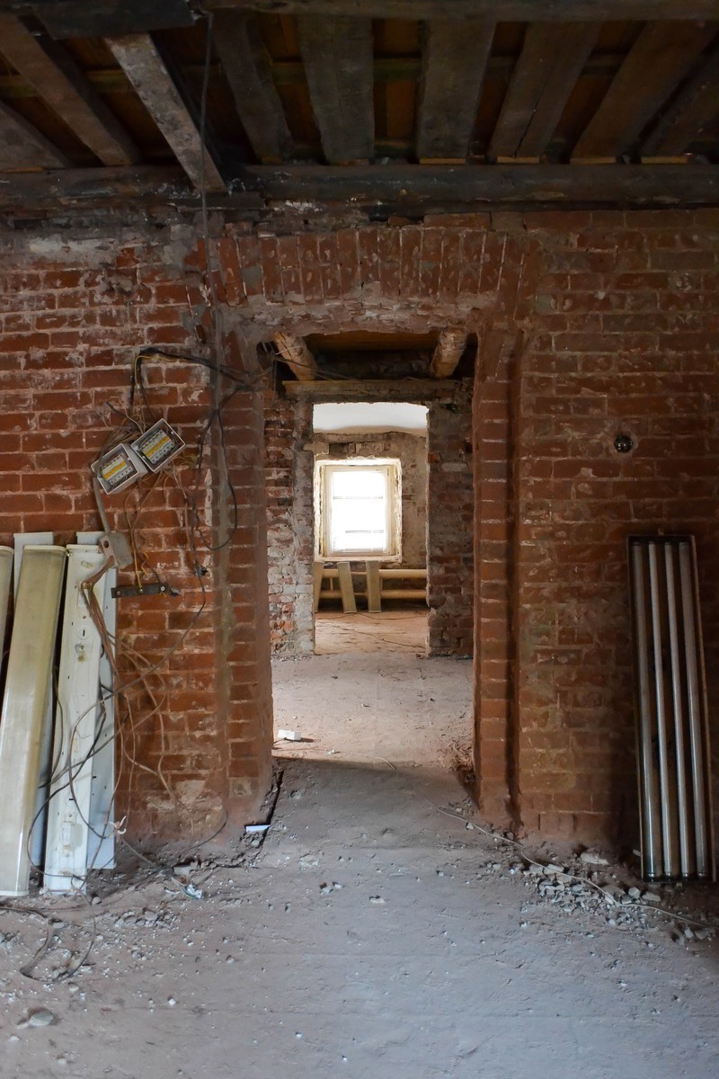 Анастасия Вавилова, организатор той самой скандальной выставки «OUT. Наружу», планирует открыть в нашем городе центр современного искусства. Когда, где и какие работы там будут выставляться, об этом мы и поговорили