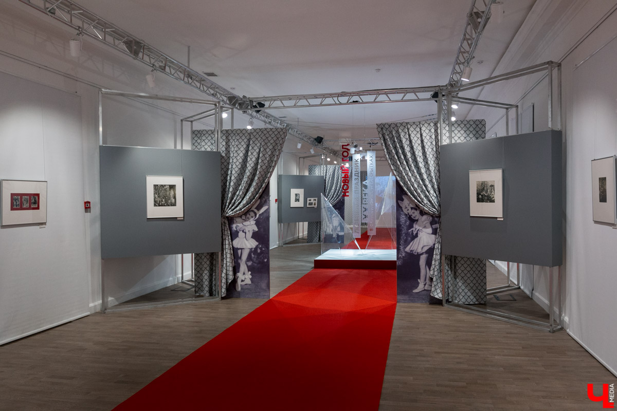 Как праздновали Рождество до революции? История ёлочных игрушек и открыток