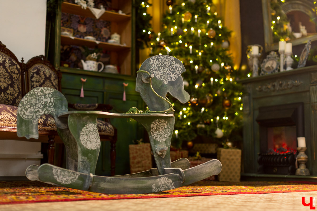 Как праздновали Рождество до революции? История ёлочных игрушек и открыток