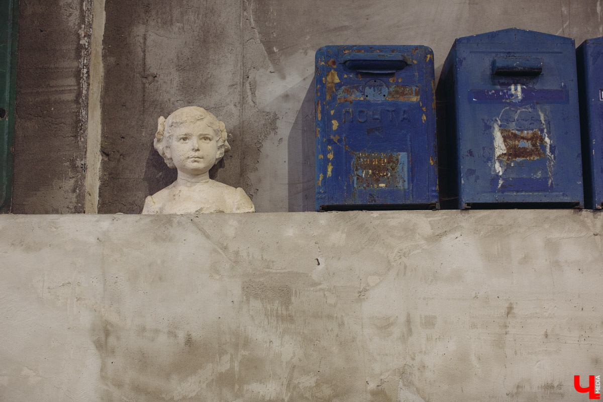 Мы знаем, куда обязательно стоит сходить любителям секонд-хендов, истории и эстетики прошлых лет. Ретро-склад никого не оставит равнодушным, и у нас на это пять причин