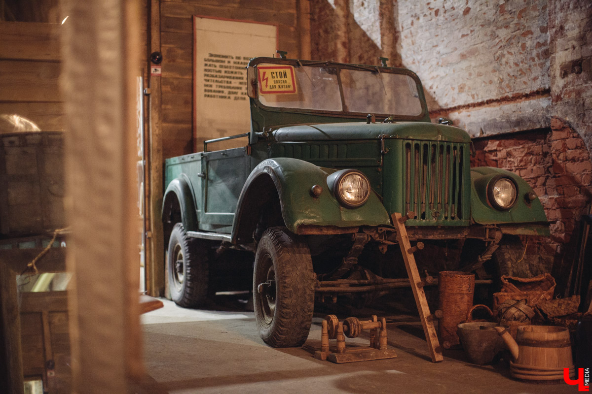 Мы знаем, куда обязательно стоит сходить любителям секонд-хендов, истории и эстетики прошлых лет. Ретро-склад никого не оставит равнодушным, и у нас на это пять причин