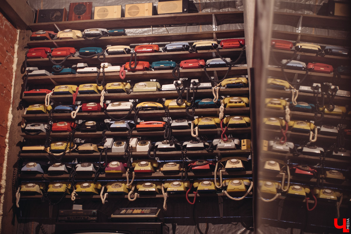 Мы знаем, куда обязательно стоит сходить любителям секонд-хендов, истории и эстетики прошлых лет. Ретро-склад никого не оставит равнодушным, и у нас на это пять причин