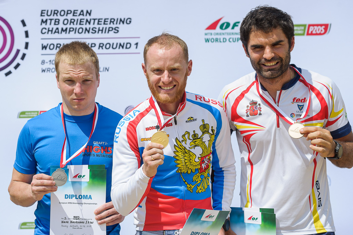 В преддверии Нового года мы поговорили с сильнейшими владимирскими спортсменами: велогонщиком Антоном Фолифоровым, боксером Рамазаном Дадаевым и самбистом Антоном Коноваловым