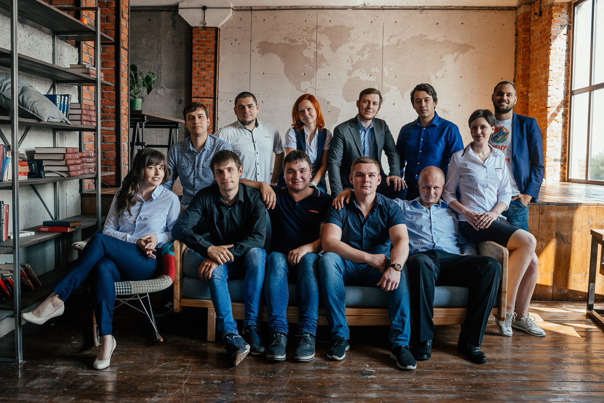 Как успеть все и не сойти с ума? Этим вопросом перед Новым годом задаются многие. Сотрудница студии видеопроизводства «Новый день» на своем примере показывает, как управляться с дедлайнами и оставаться счастливой на работе