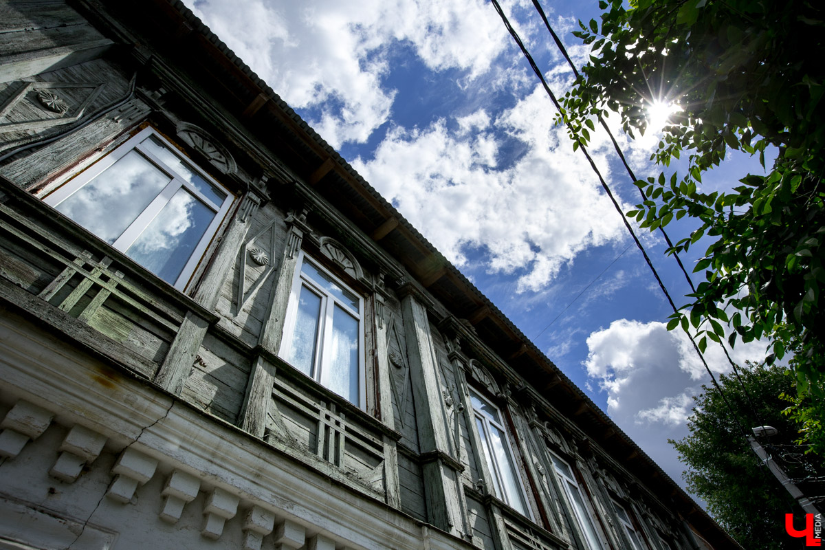 Летом во Владимире работала архитектурная школа «Точка роста». Студенты изучали исторический центр города и предлагали свои варианты реновации. Проект готов, и мы решили его показать