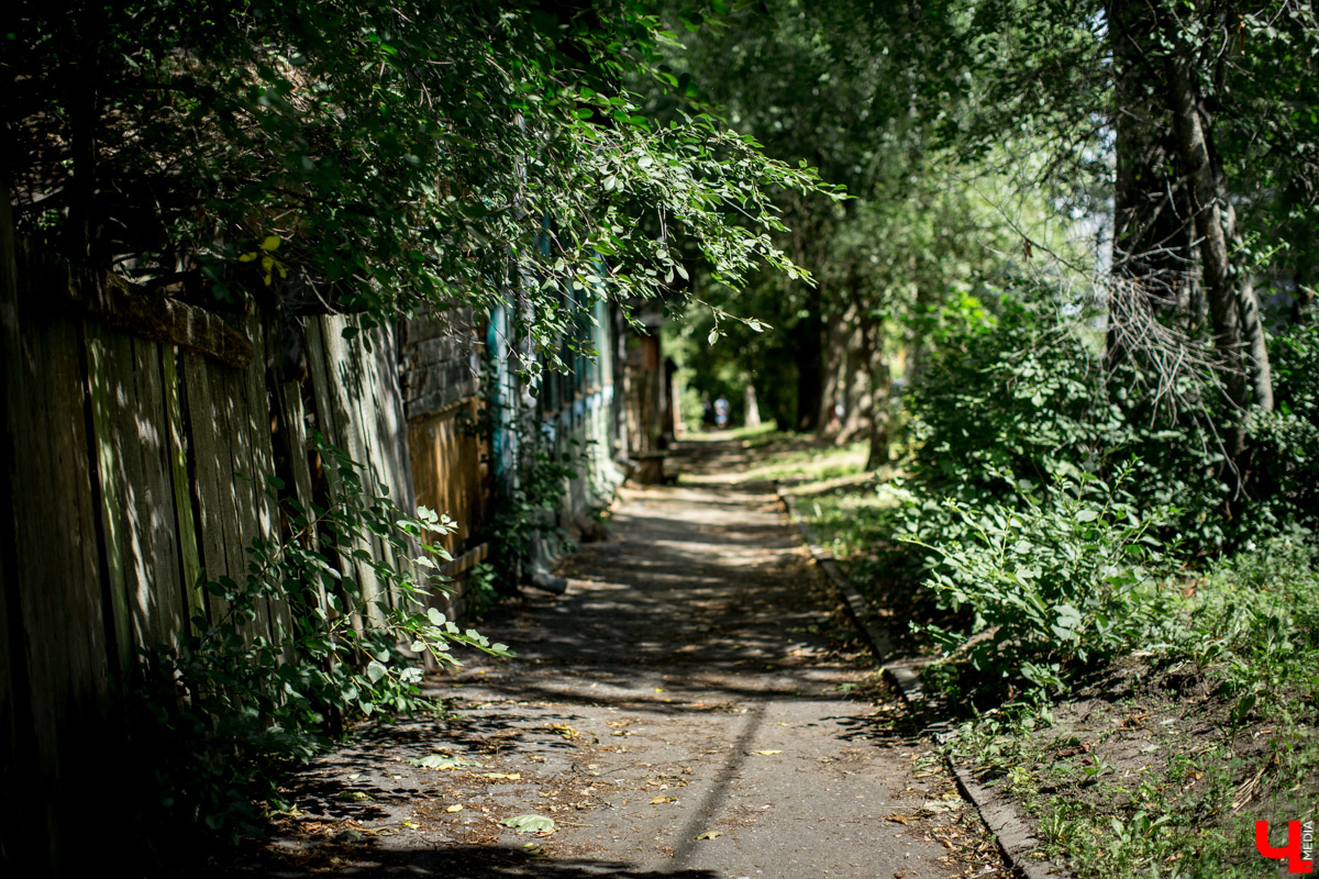 Летом во Владимире работала архитектурная школа «Точка роста». Студенты изучали исторический центр города и предлагали свои варианты реновации. Проект готов, и мы решили его показать