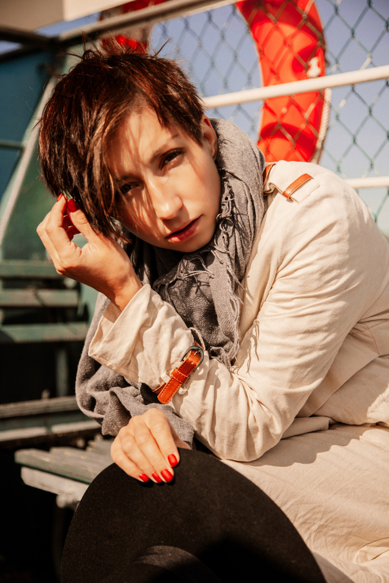 В 2010 году их песня «Нулевой километр» заняла первое место в программе «Чартова дюжина» «Нашего Радио», а в этом году они выпустили альбом «без.даты.2019» и уже 1 ноября собираются приехать и сыграть новые песни к нам во Владимир. Речь идет, конечно же, о казанской группе «Мураками»