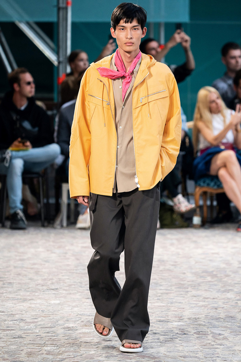 Стилист София Кожевникова дала 10 модных советов владимирским мужчинам. Если вы хотите обуздать свежие тренды и выделяться из толпы в 2020 году - эта статья специально для вас