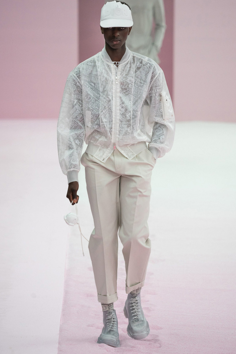 Стилист София Кожевникова дала 10 модных советов владимирским мужчинам. Если вы хотите обуздать свежие тренды и выделяться из толпы в 2020 году - эта статья специально для вас