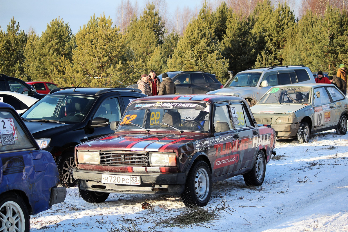 Пока домоседы праздновали Рождество в кругу семьи, владимирские гонщики рассекали по снегу и льду. Рассказываем о красивом возвращении «Другой скорости», гонках на воде и пользе «опасного» вождения