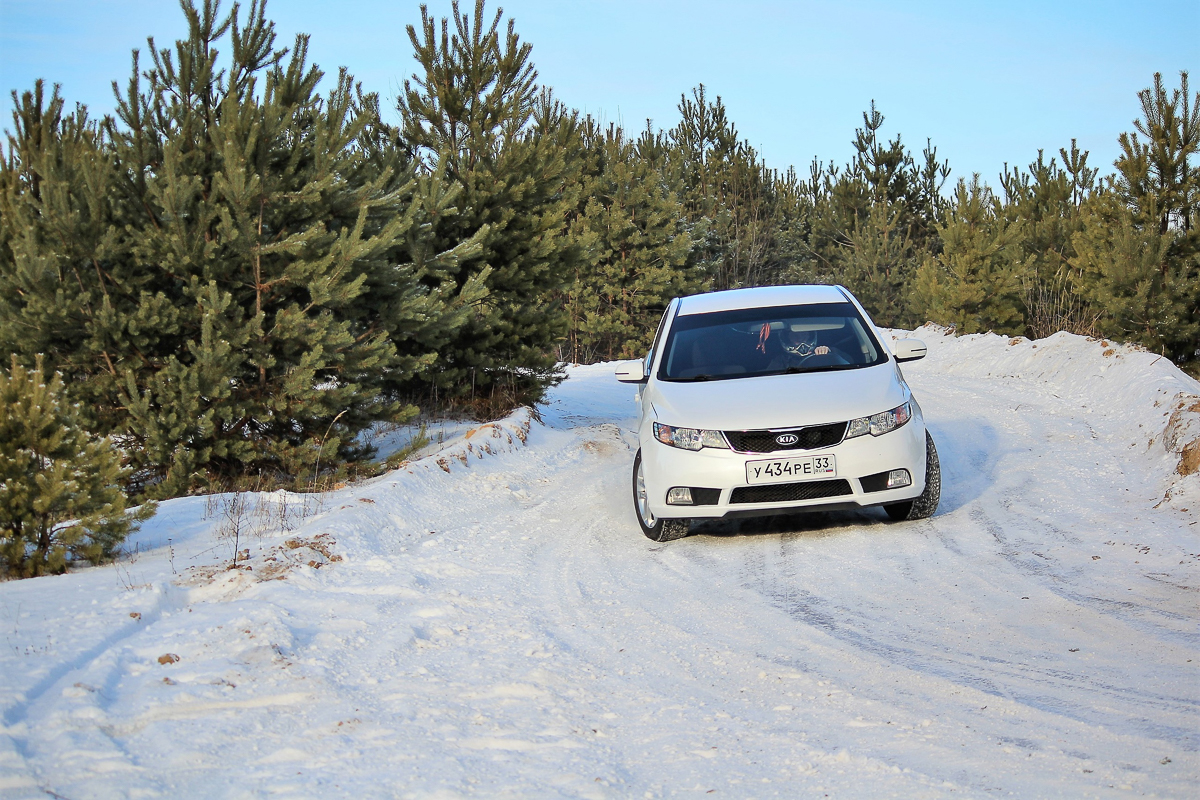 Пока домоседы праздновали Рождество в кругу семьи, владимирские гонщики рассекали по снегу и льду. Рассказываем о красивом возвращении «Другой скорости», гонках на воде и пользе «опасного» вождения