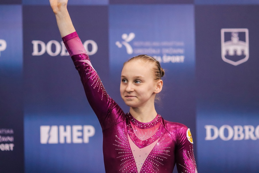 Владимирские гимнасты, легкоатлеты, борцы, теннисисты и их тренеры. Узнайте, кого назвали лучшими в городе