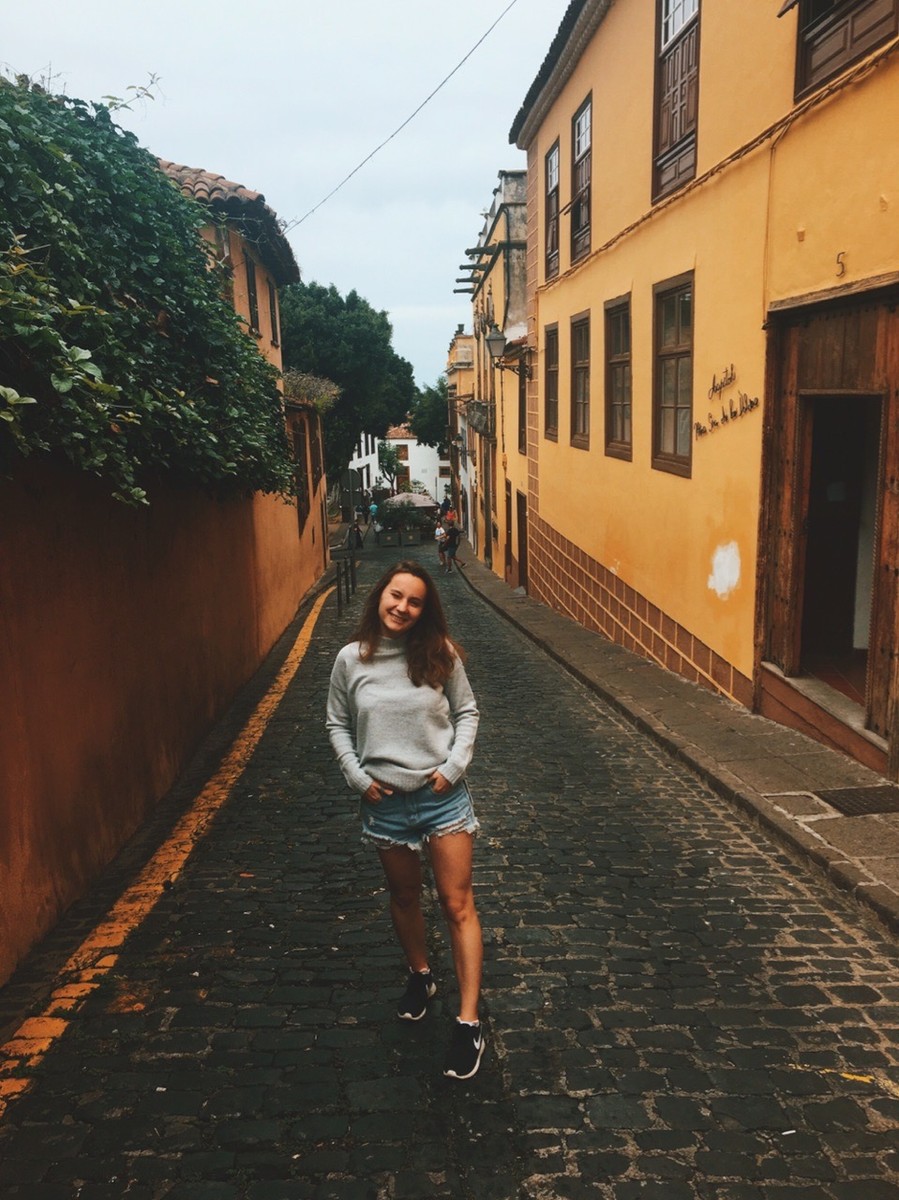 Праздники позади, а значит, самое время начать отсчет «до весны осталось...». Но встретить нам ее надо во всей красе. И вот тут-то на помощь придет упражнение по дыхательной технике под названием «Вакуум живота»