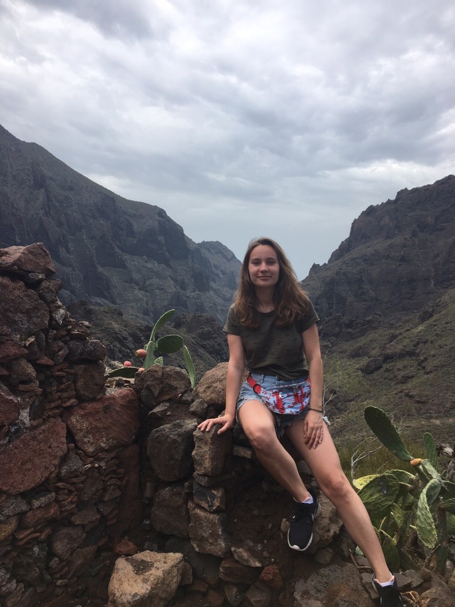 Праздники позади, а значит, самое время начать отсчет «до весны осталось...». Но встретить нам ее надо во всей красе. И вот тут-то на помощь придет упражнение по дыхательной технике под названием «Вакуум живота»