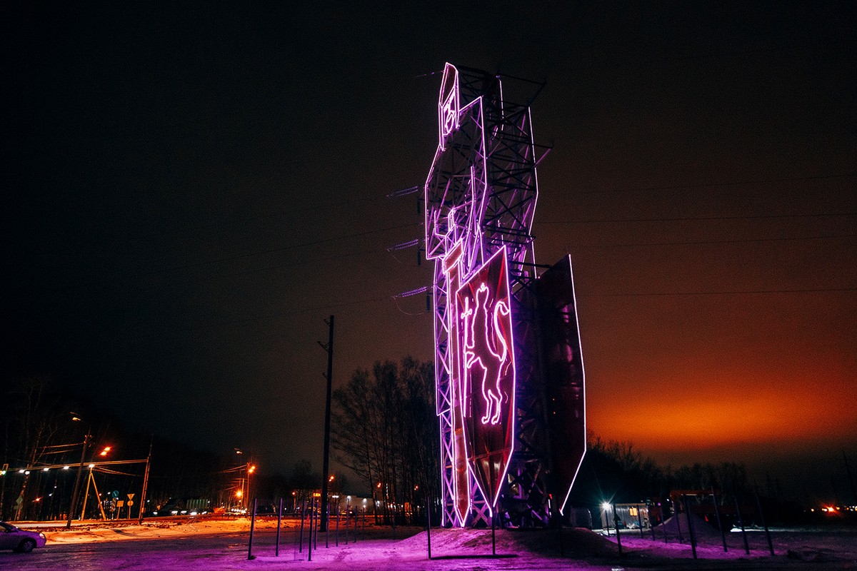 На Пекинке устанавливают надземные переходы, а на Куйбышева запретили парковку Три важные «дорожные» новости. На двух участках уличной дорожной сети запретили парковку, а на Пекинке продолжается монтаж надземных пешеходных переходов