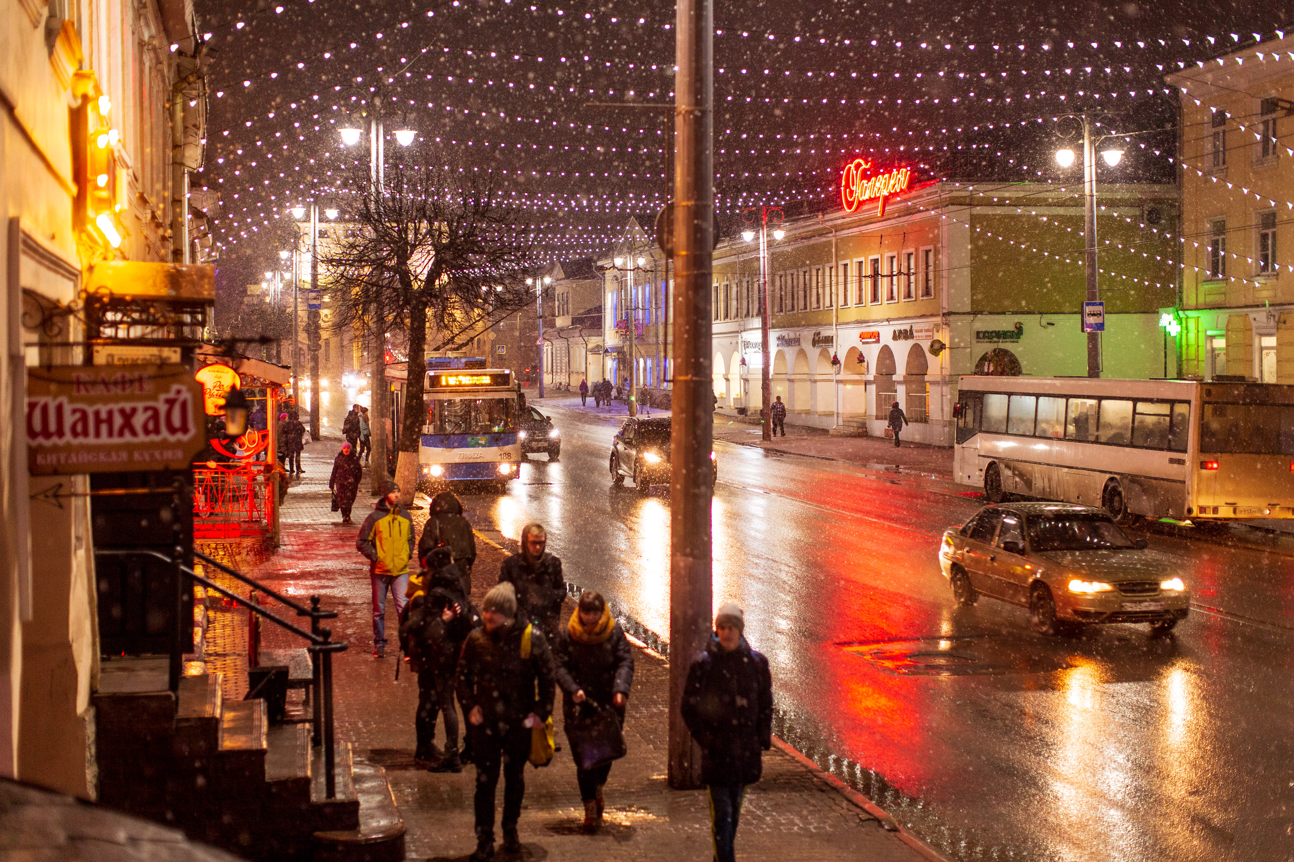 В интернете уже голосуют за наиболее значимый, узнаваемый и символичный город страны. Владимир пока на 7 месте, но мы можем ему помочь подняться выше