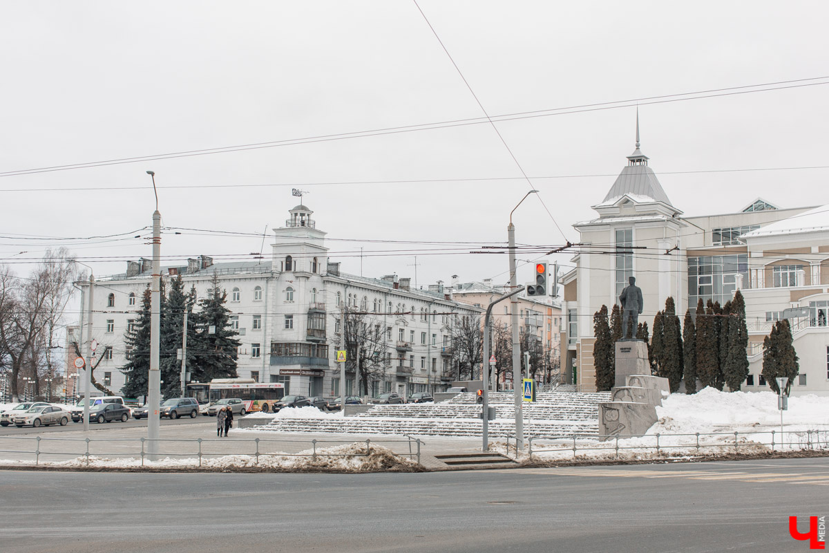 Чем примечательна Большая Нижегородская? Когда появилась эта центральная улица Владимира? И как она выглядела раньше? Небольшой экскурс в историю помог подготовить краевед Александр Пронин