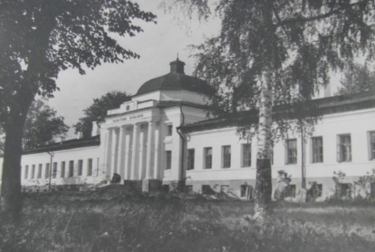 Чем примечательна Большая Нижегородская? Когда появилась эта центральная улица Владимира? И как она выглядела раньше? Небольшой экскурс в историю помог подготовить краевед Александр Пронин