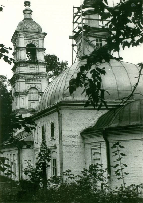 Чем примечательна Большая Нижегородская? Когда появилась эта центральная улица Владимира? И как она выглядела раньше? Небольшой экскурс в историю помог подготовить краевед Александр Пронин