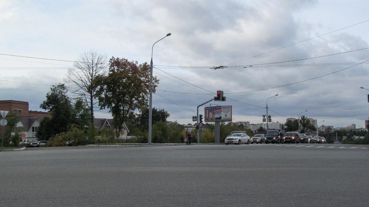 Пустырь на Студеной горе мэрия готова отдать в аренду. На этом месте предлагают построить гостиницу, но у архитекторов другое мнение по данному вопросу