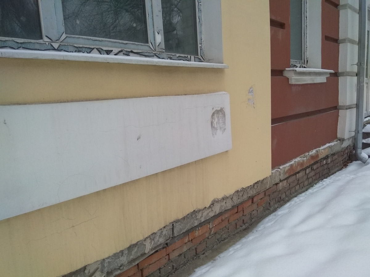 Пустырь на Студеной горе мэрия готова отдать в аренду. На этом месте предлагают построить гостиницу, но у архитекторов другое мнение по данному вопросу