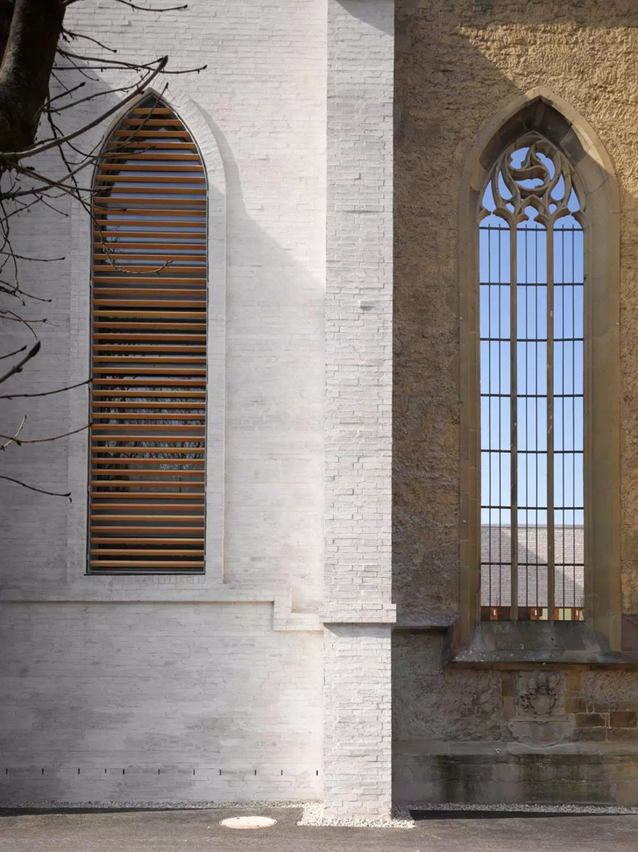 Пустырь на Студеной горе мэрия готова отдать в аренду. На этом месте предлагают построить гостиницу, но у архитекторов другое мнение по данному вопросу