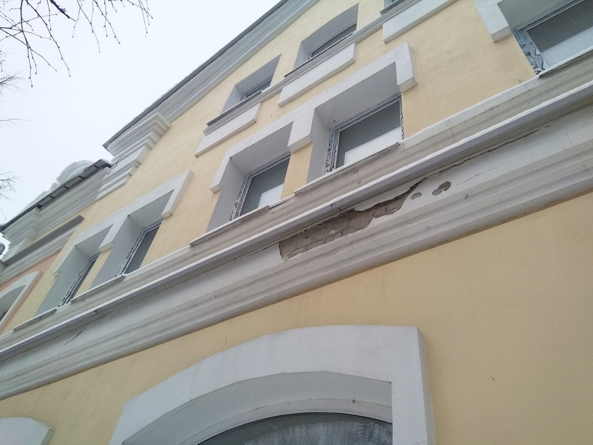 Пустырь на Студеной горе мэрия готова отдать в аренду. На этом месте предлагают построить гостиницу, но у архитекторов другое мнение по данному вопросу