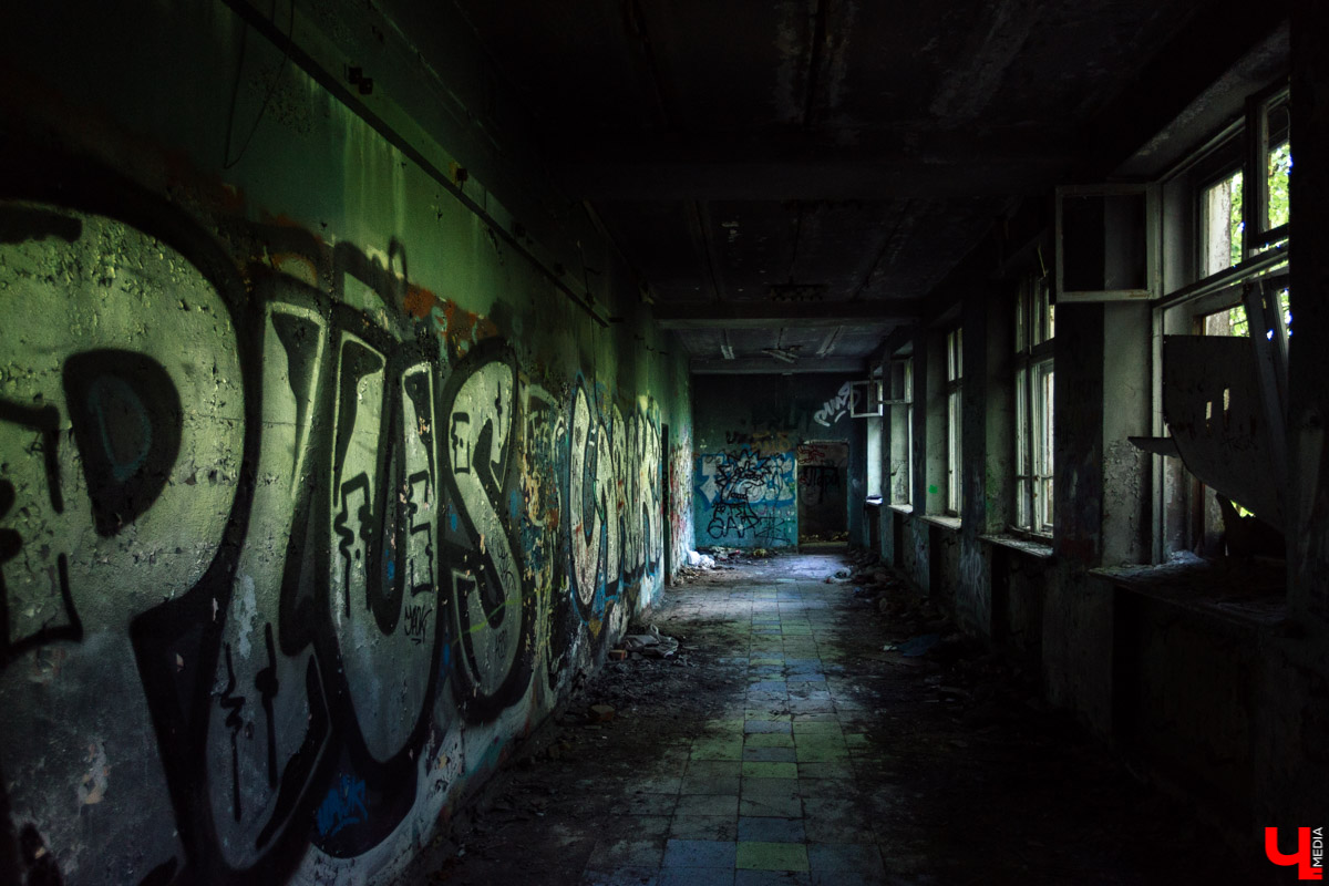 Пустырь на Студеной горе мэрия готова отдать в аренду. На этом месте предлагают построить гостиницу, но у архитекторов другое мнение по данному вопросу