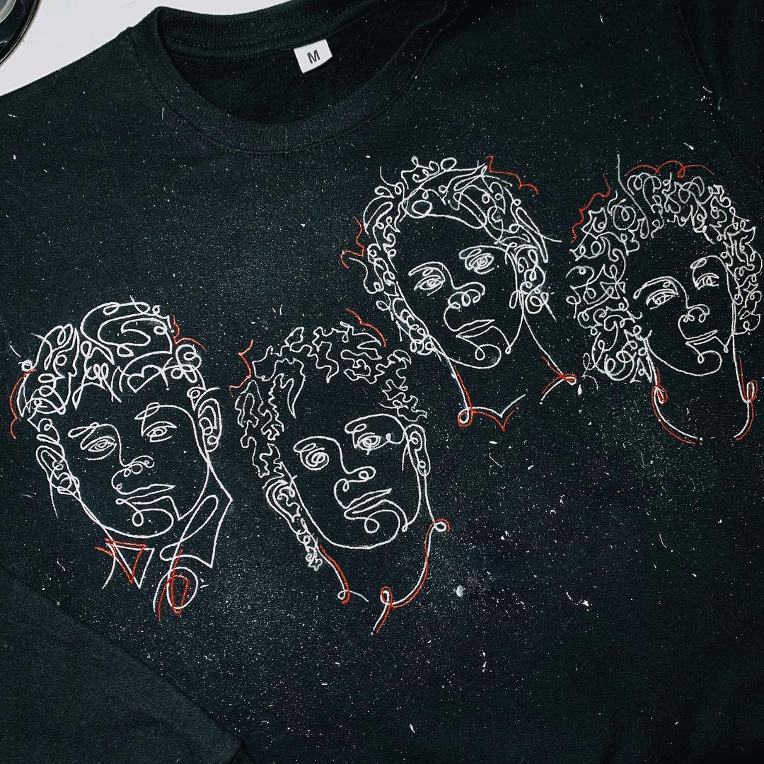 Вы точно видели работы этих прекрасных девушек на татуировках, логотипах и даже стенах заведений. Рассказываем о художницах, которые покорили наш город и готовятся покорять Вселенную