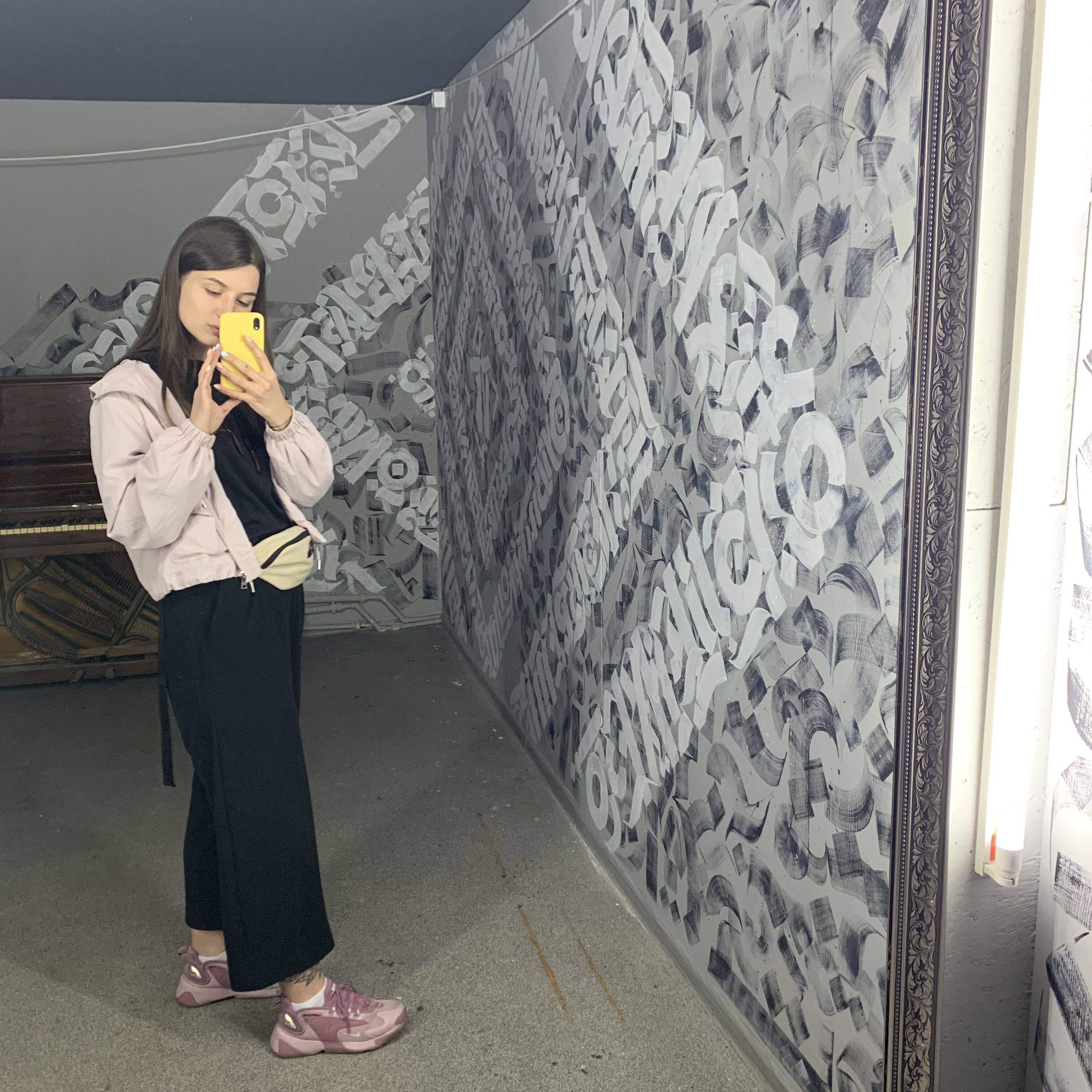 Вы точно видели работы этих прекрасных девушек на татуировках, логотипах и даже стенах заведений. Рассказываем о художницах, которые покорили наш город и готовятся покорять Вселенную