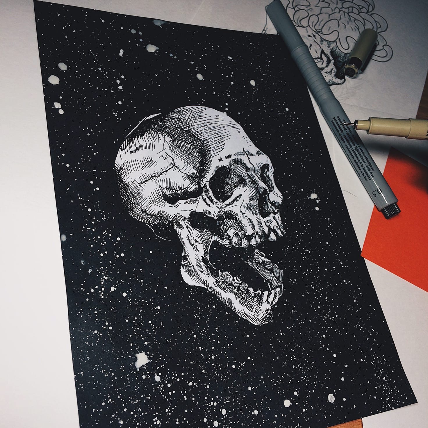 Вы точно видели работы этих прекрасных девушек на татуировках, логотипах и даже стенах заведений. Рассказываем о художницах, которые покорили наш город и готовятся покорять Вселенную