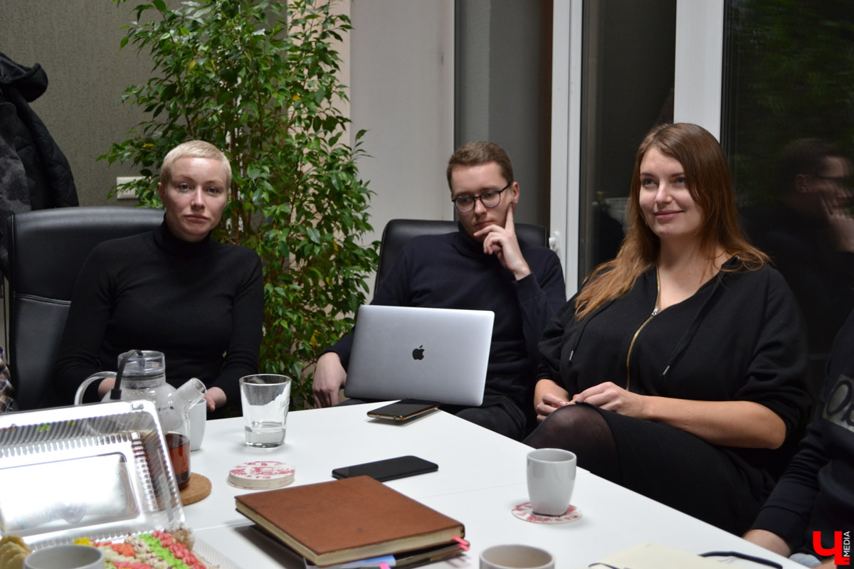 22 января молодые и предприимчивые дизайнеры, художники, видеографы, представители рекламного бизнеса и журналисты собрались вместе, чтобы обсудить создание кода, логотипа и бренда города