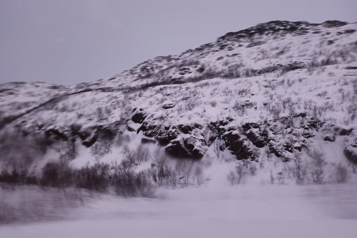 Андрей Дубровский планировал отправиться в семейное путешествие до Териберки, где снимался “Левиафан” Звягинцева. Но жизнь внесла свои коррективы