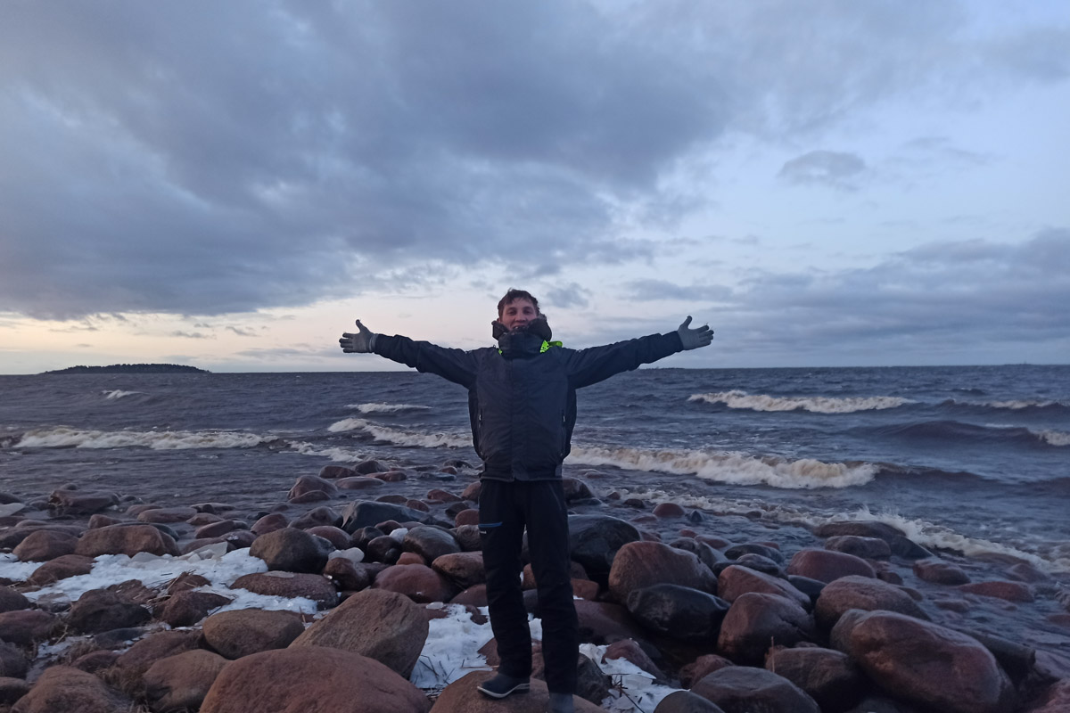 Андрей Дубровский планировал отправиться в семейное путешествие до Териберки, где снимался “Левиафан” Звягинцева. Но жизнь внесла свои коррективы