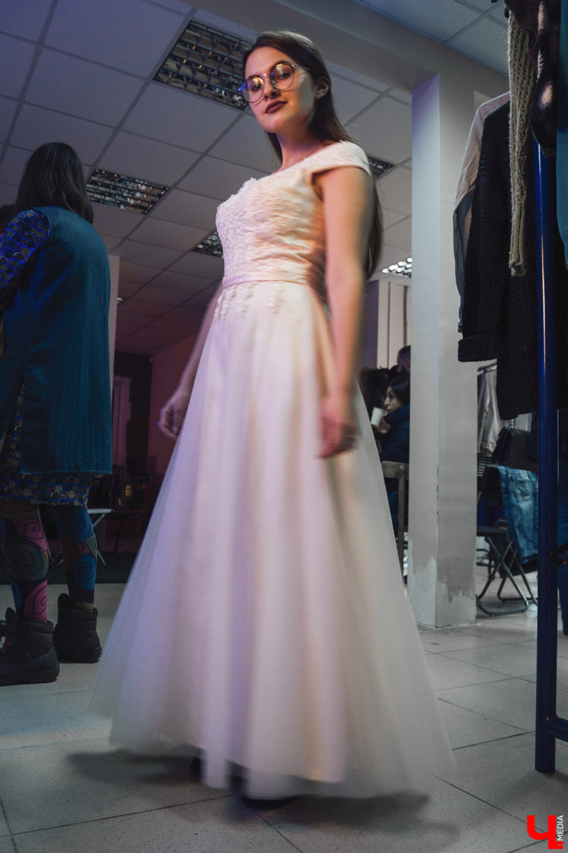 Узнали много интересного о новых гаражных распродажах во Владимире и собрали с помощью стилиста три бюджетных look`а на все случаи жизни