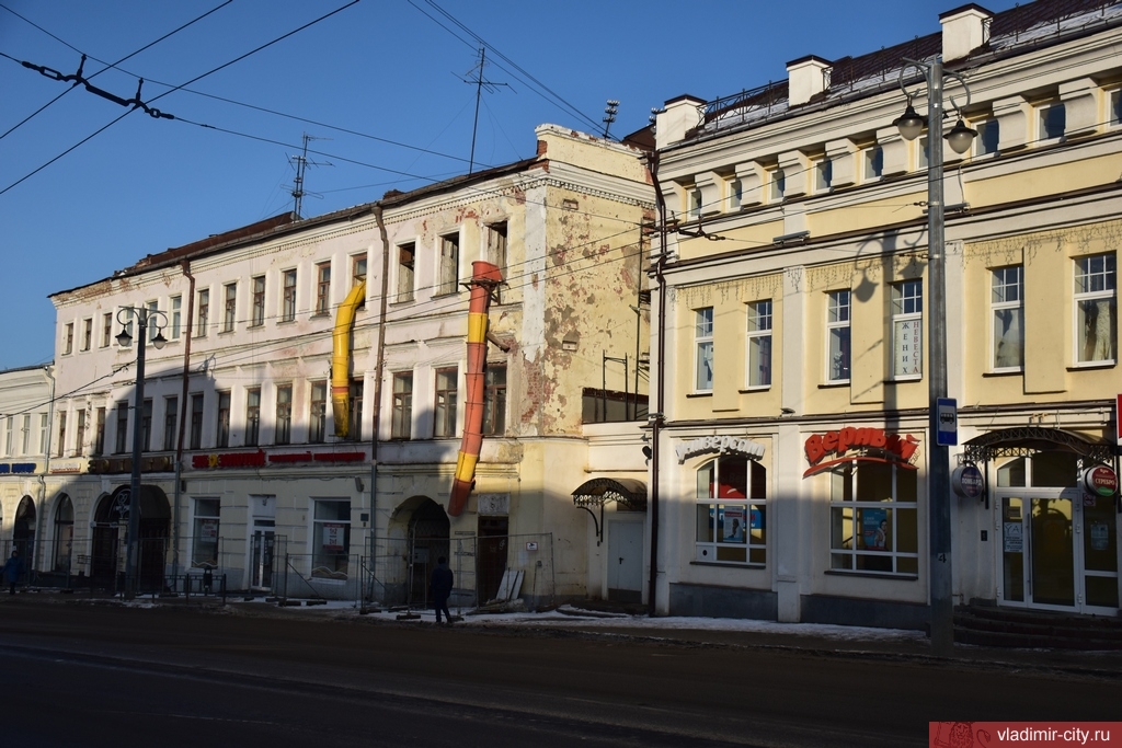 В центре Владимира ремонтируют старинное здание. Речь идет о памятнике культурного наследия, доме купца Васильева