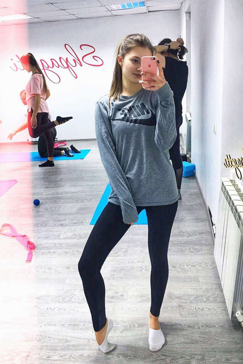 Неделя пролетела, а значит, пора подводить итоги голосования конкурса «Ключ на спорт», чтобы выяснить, какая из трех красавиц стала «Девушкой января»