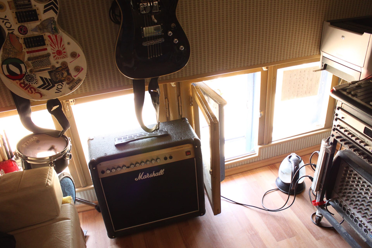 С работой Сергея Кипера знакома добрая половина города, но даже не подозревает об этом. Рассказываем о жизни и творчестве яркого дизайнера-строителя-«человека-на-все-руки»