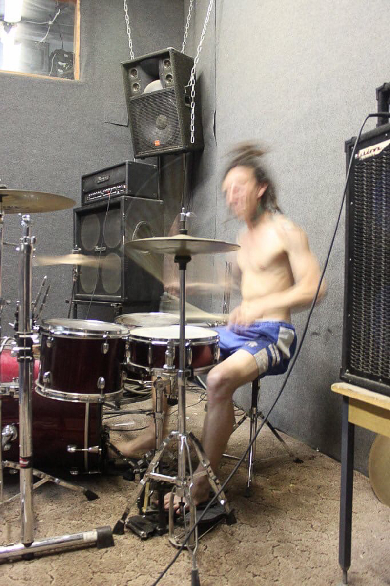 С работой Сергея Кипера знакома добрая половина города, но даже не подозревает об этом. Рассказываем о жизни и творчестве яркого дизайнера-строителя-«человека-на-все-руки»