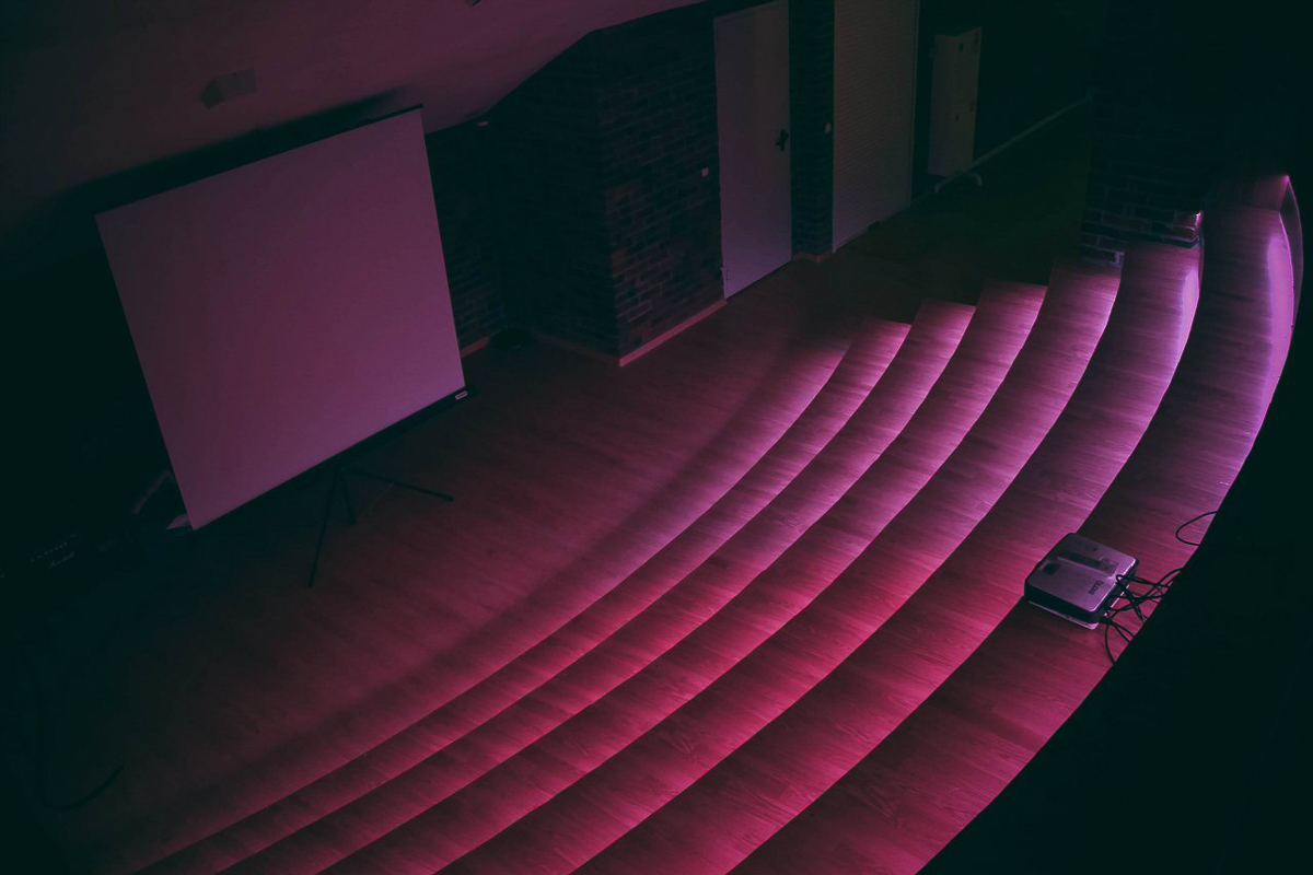 С работой Сергея Кипера знакома добрая половина города, но даже не подозревает об этом. Рассказываем о жизни и творчестве яркого дизайнера-строителя-«человека-на-все-руки»