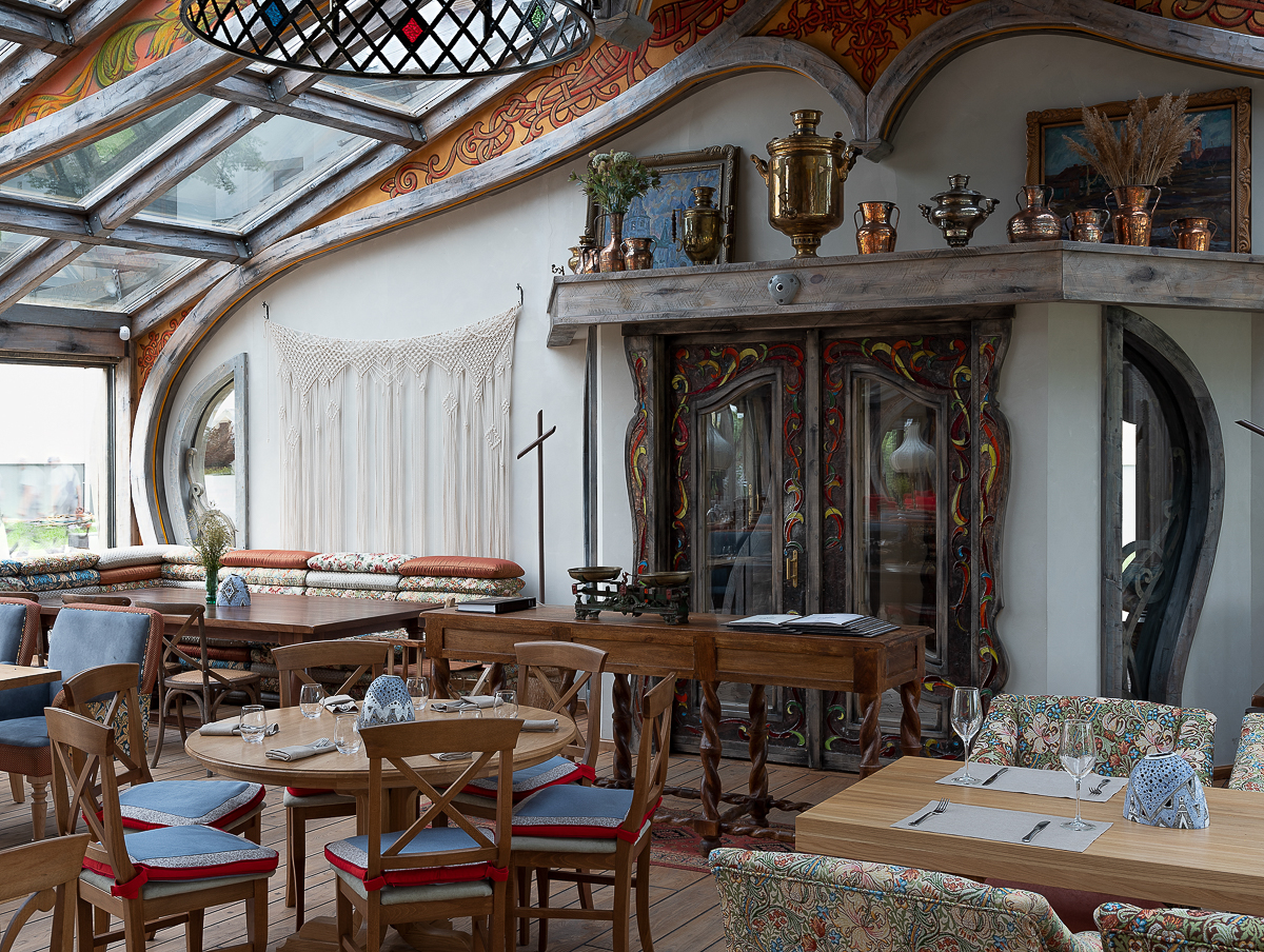 14 февраля в ресторане «Лепота» в Суздале состоится необычное мероприятие — «15 дней до весны, гастрономический гала-ужин в четыре руки». Звездный гость — Константин Ивлев