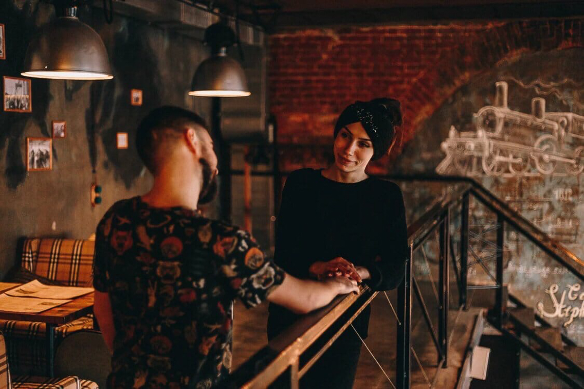 Самые интересные идеи рождаются благодаря вдохновению. Соня Цымбалюк, соучредитель двух популярных заведений во Владимире и Радужном, черпает его от животных. Рассказываем об олене, еноте, ястребе и других пушистых любимцах серьезной девушки