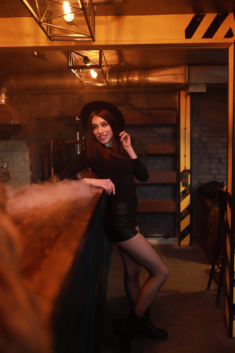 Самые интересные идеи рождаются благодаря вдохновению. Соня Цымбалюк, соучредитель двух популярных заведений во Владимире и Радужном, черпает его от животных. Рассказываем об олене, еноте, ястребе и других пушистых любимцах серьезной девушки