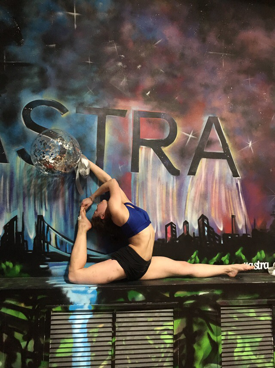 У жительниц Владимира остался последний шанс побороться за годовой абонемент в фитнес-клуб «Атмосфера». И этим шансом сегодня воспользовалась Анастасия Шиголева — первая претендентка на звание «Девушка февраля»