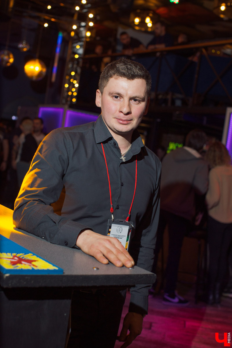 Бармен должен не только хорошо наливать и смешивать, он должен быть идеален во всем. Рассказываем, как прошло главное профессиональное состязание года, и делимся жизненной философией «того самого парня за стойкой»