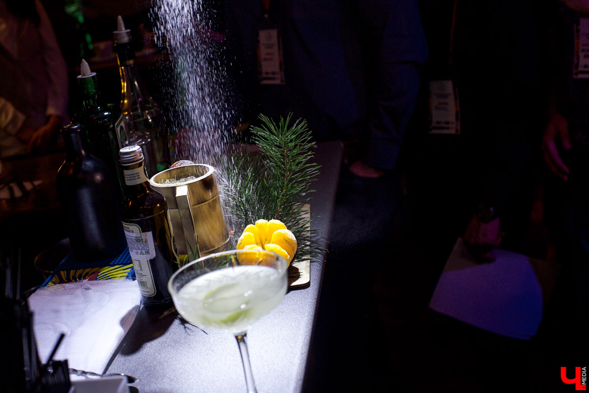 Бармен должен не только хорошо наливать и смешивать, он должен быть идеален во всем. Рассказываем, как прошло главное профессиональное состязание года, и делимся жизненной философией «того самого парня за стойкой»