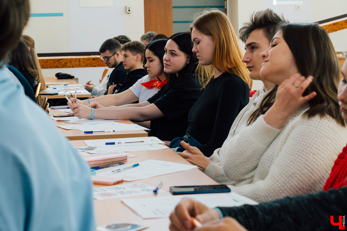 На всех ли котов у нас аллергия, существуют ли люди-химеры, наше строение схоже с... червями? Проверьте себя, ответив на вопросы научно-просветительского теста!