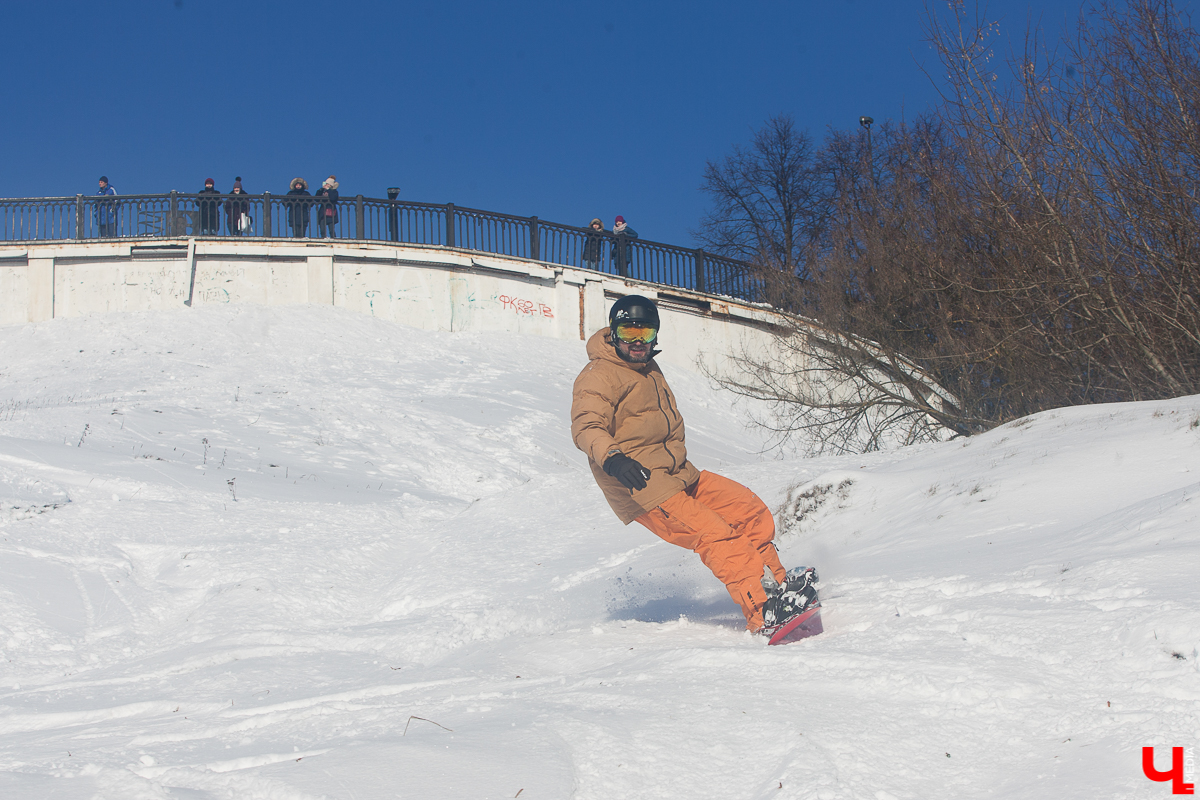 Когда живешь в таком красивом городе, то даже на горнолыжные трассы уезжать не хочется