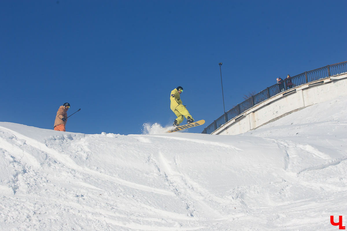 Когда живешь в таком красивом городе, то даже на горнолыжные трассы уезжать не хочется